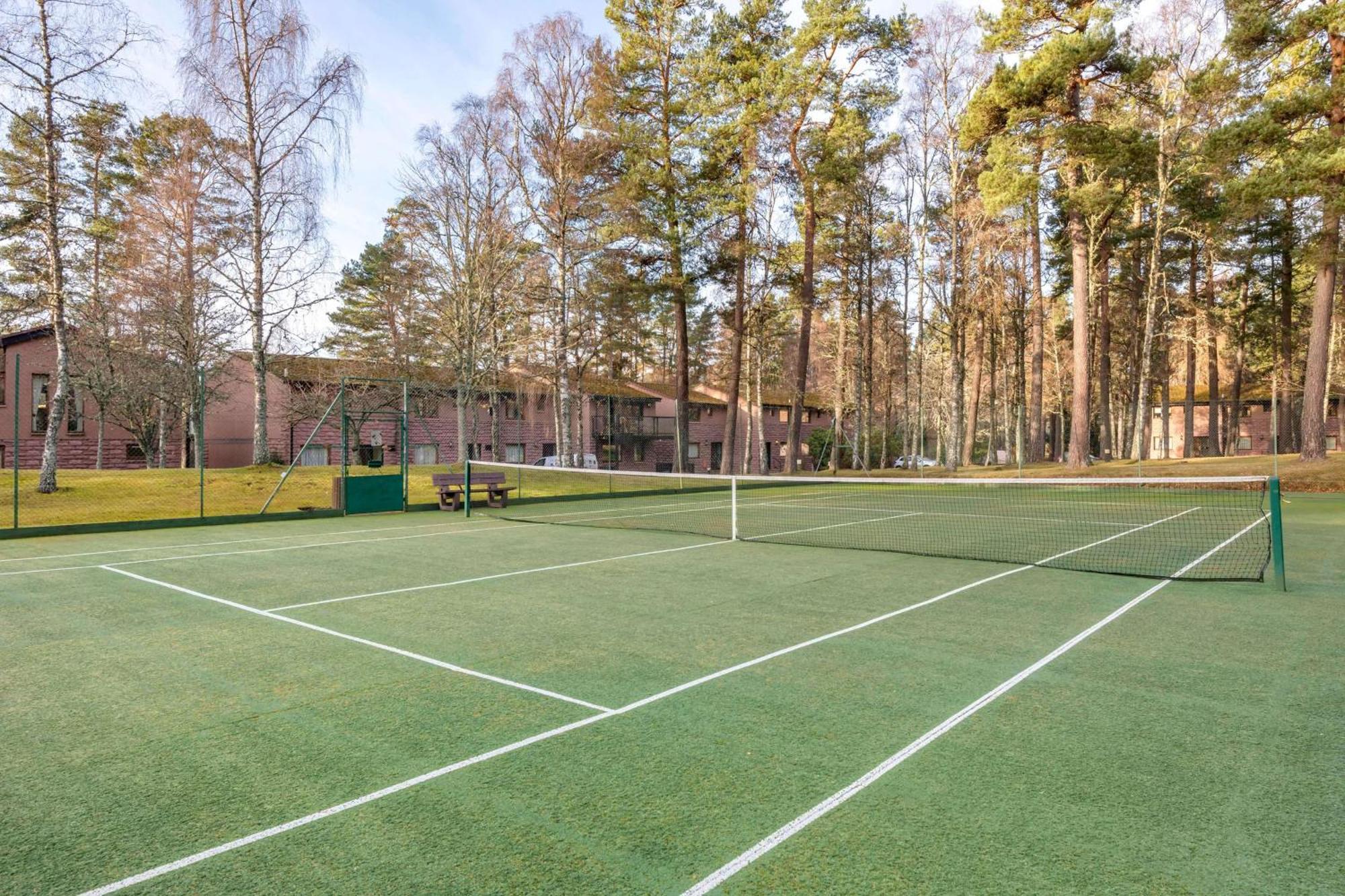 Hilton Grand Vacations Club Craigendarroch Suites Scotland Ballater Esterno foto
